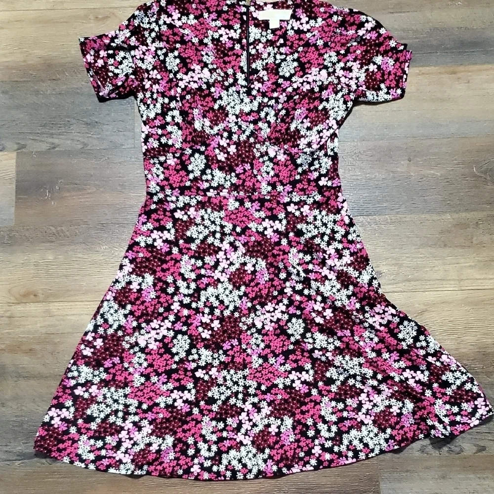 Michael Kors Pink Floral A-Line Short Sleeve Stretch Midi Dress